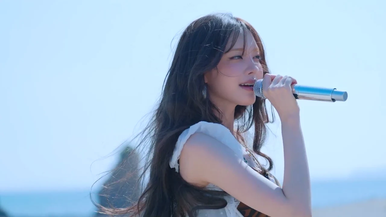 A seaside performance scene from the Unreal Special Clip