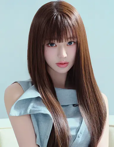Wonyoung in the Music Bank Global Festival in Japan MC announcement