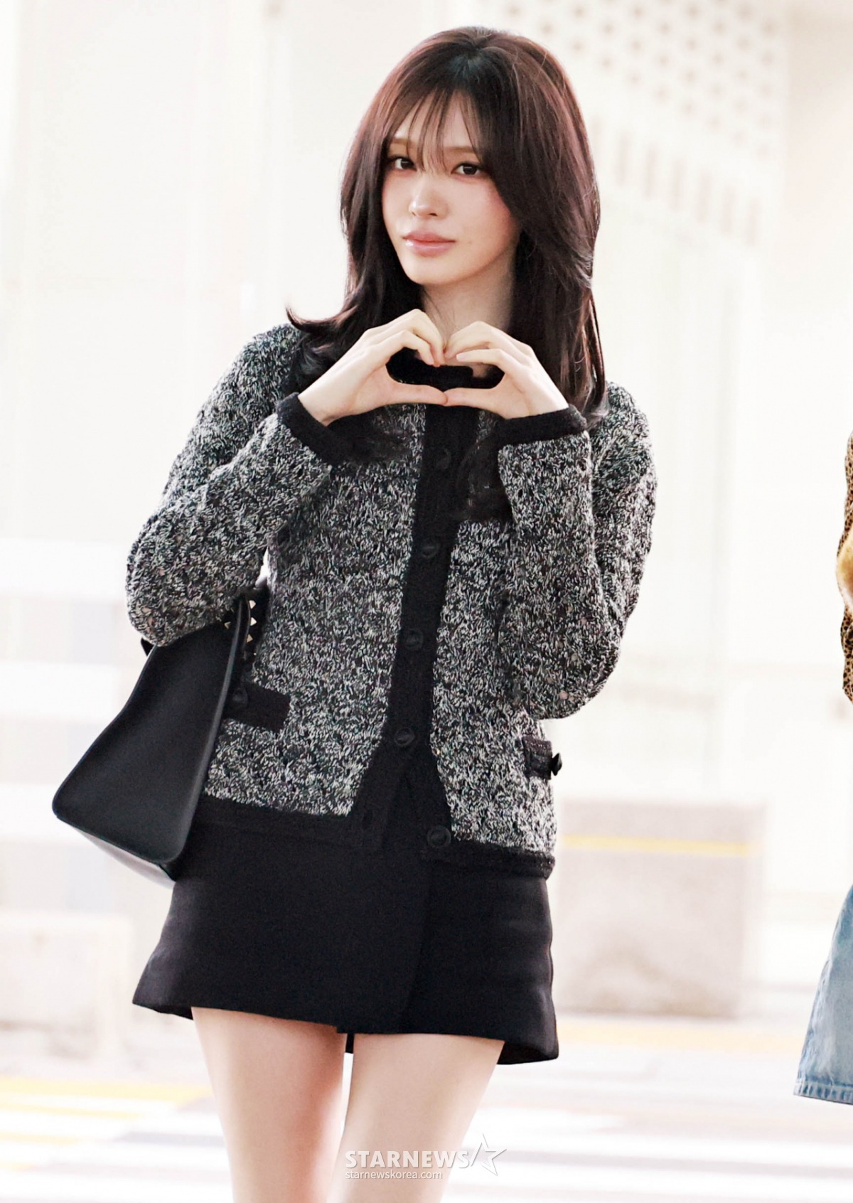 Rei at Incheon Airport ahead of Paris Fashion Week