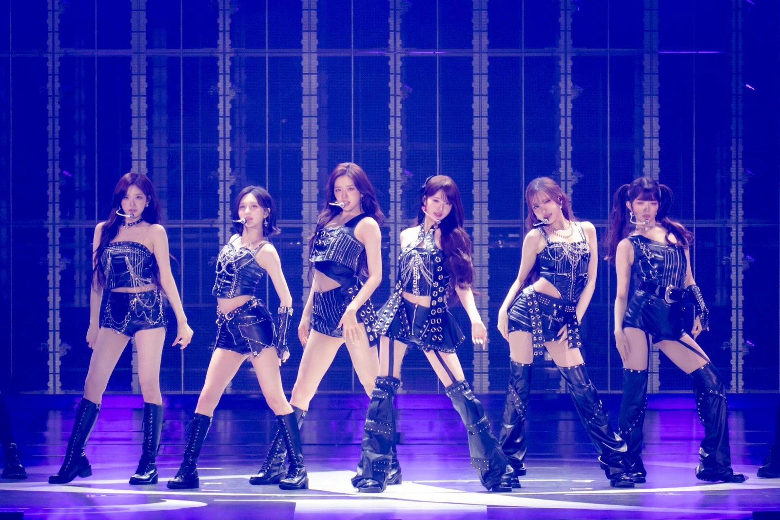 IVE concert photograph supplied for WOWOW’s SHOW WHAT I AM IN JAPAN broadcast